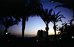 Bahia Feliz am Abend