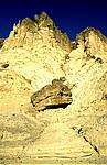 death-valley-Golden-Canyon-